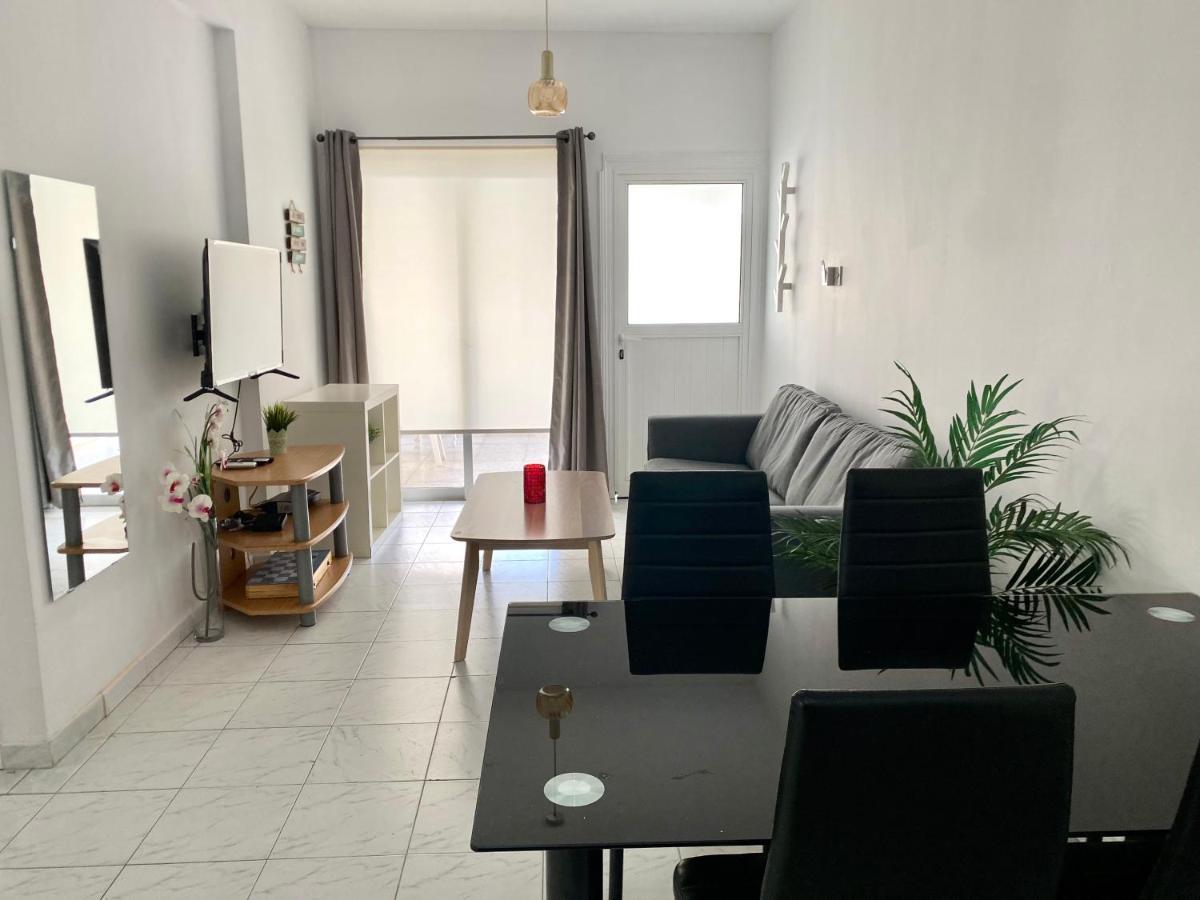 라르나카 Kontheo Elli Ground Apt 2 Near The Beach 아파트 외부 사진